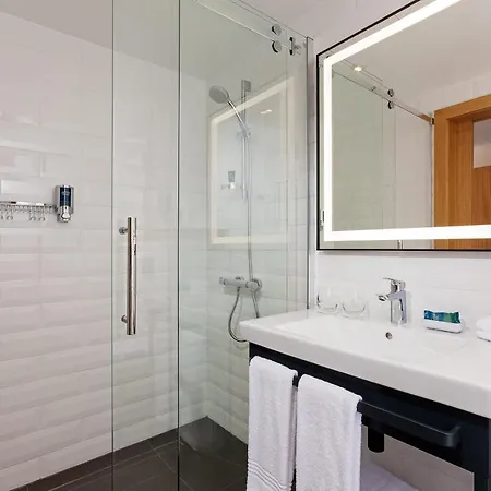 Отель Four Points By Sheraton Mokotow 4*
